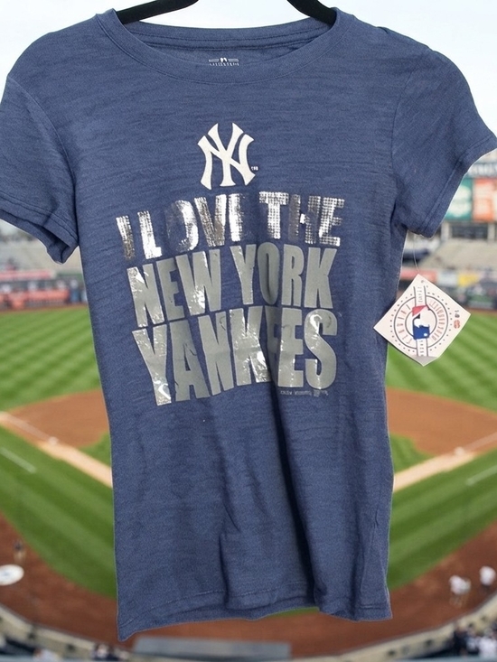 Team Athletics Other - Team Athletics MLB New York Yankees Blue Youth Girls T-Shirt M 10/12